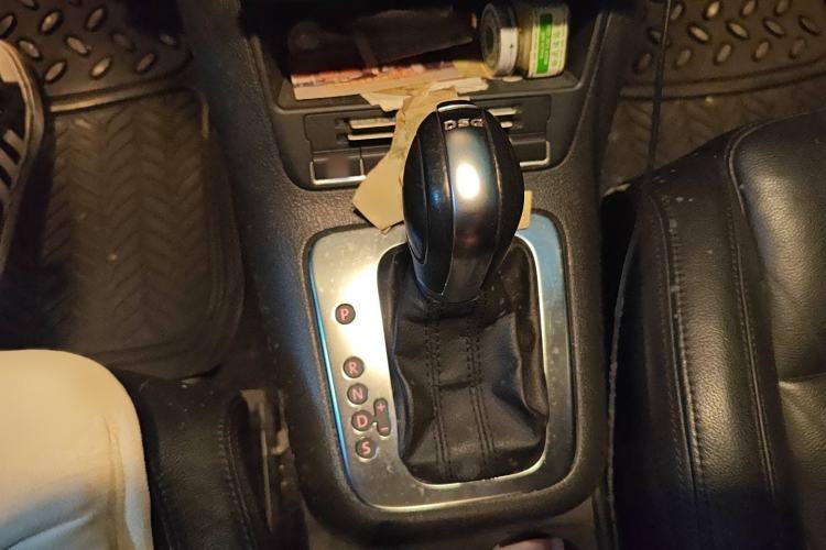 Used Volkswagen Golf 2011 1.4TSI Cross Golf Gear Lever
