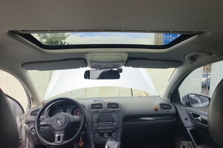 Used Volkswagen Golf 2011 1.4 TSI Automatic Comfort Model Headliner