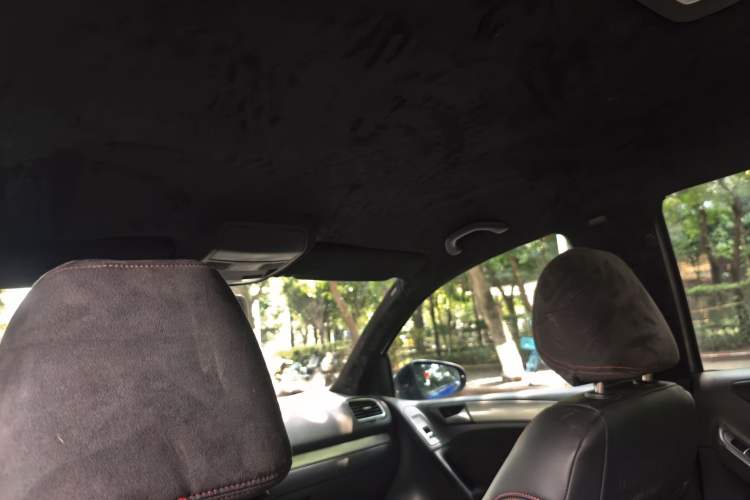 Used Volkswagen Golf 2011 1.6 Manual Fashion Edition Headliner