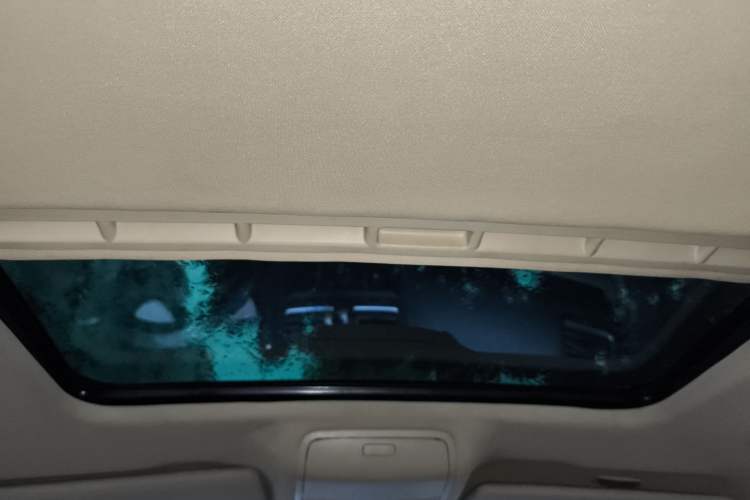 Used Volkswagen Golf 2011 1.6 Manual Comfort Model Headliner