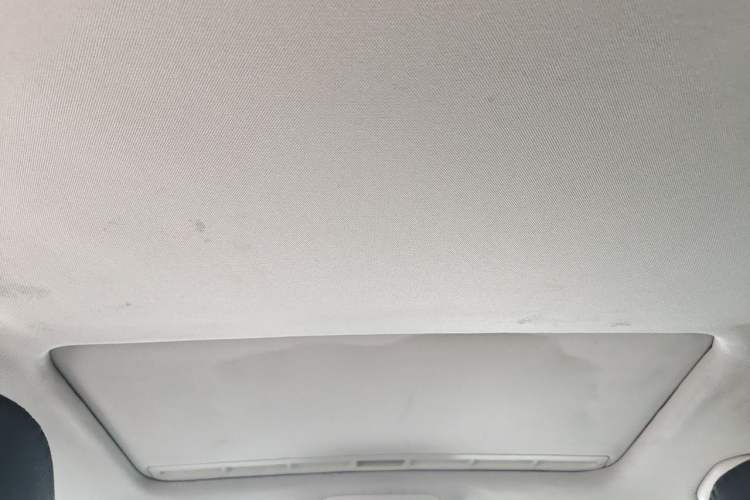 Used Volkswagen Golf 2011 1.4 TSI Automatic Comfort Model Headliner