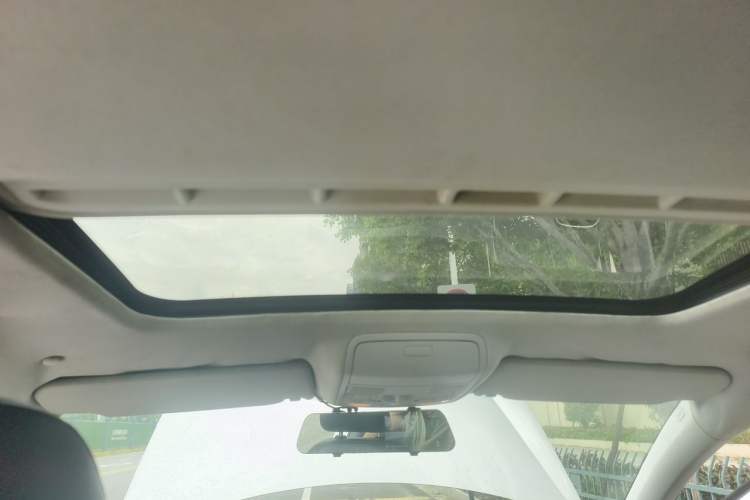 Used Volkswagen Golf 2011 1.4 TSI Automatic Comfort Model Headliner