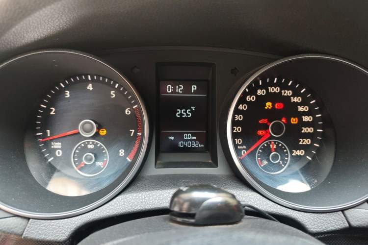 Used Volkswagen Golf 2011 1.4 TSI Automatic Comfort Model Instrument Cluster