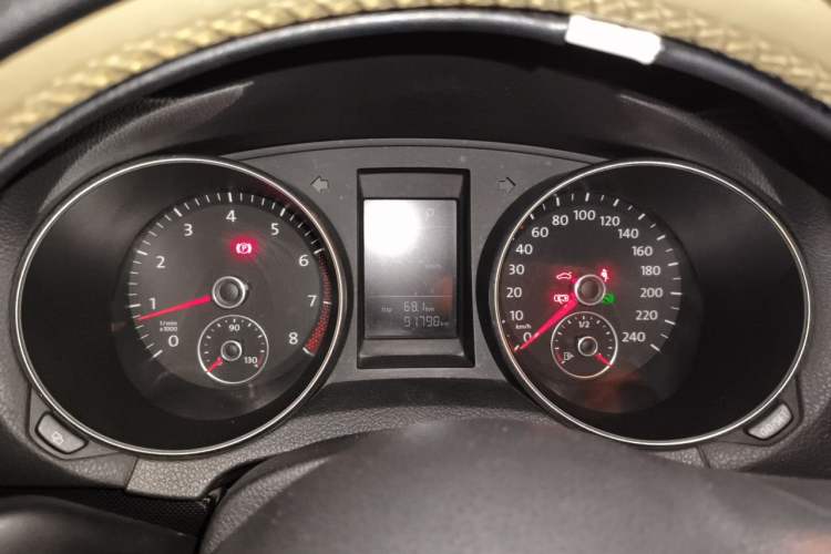 Used Volkswagen Golf 2011 1.4 TSI Automatic Comfort Model Instrument Cluster