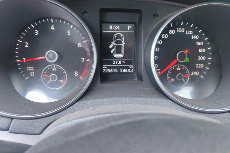 Used Volkswagen Golf 2011 1.4 TSI Comfort Travel Edition Instrument Cluster
