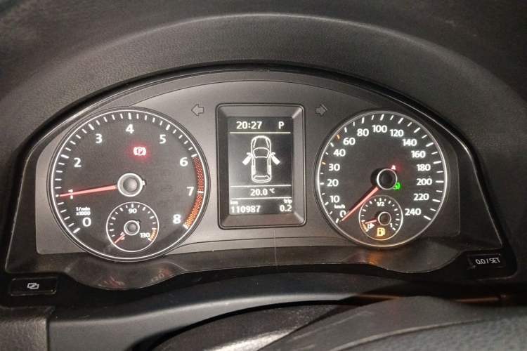Used Volkswagen Golf 2011 1.4TSI Cross Golf Instrument Cluster
