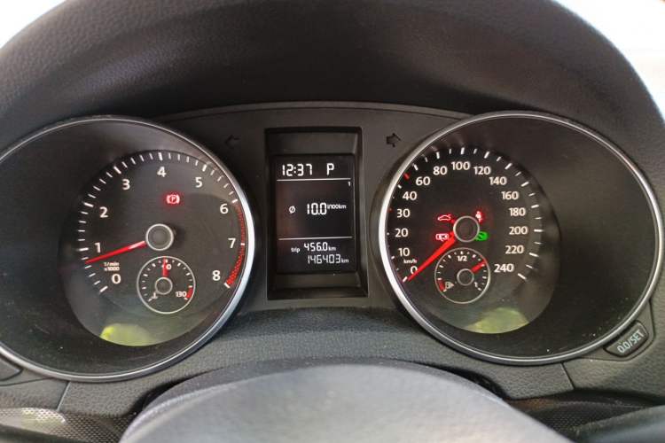 Used Volkswagen Golf 2011 1.4 TSI Automatic Comfort Model Instrument Cluster