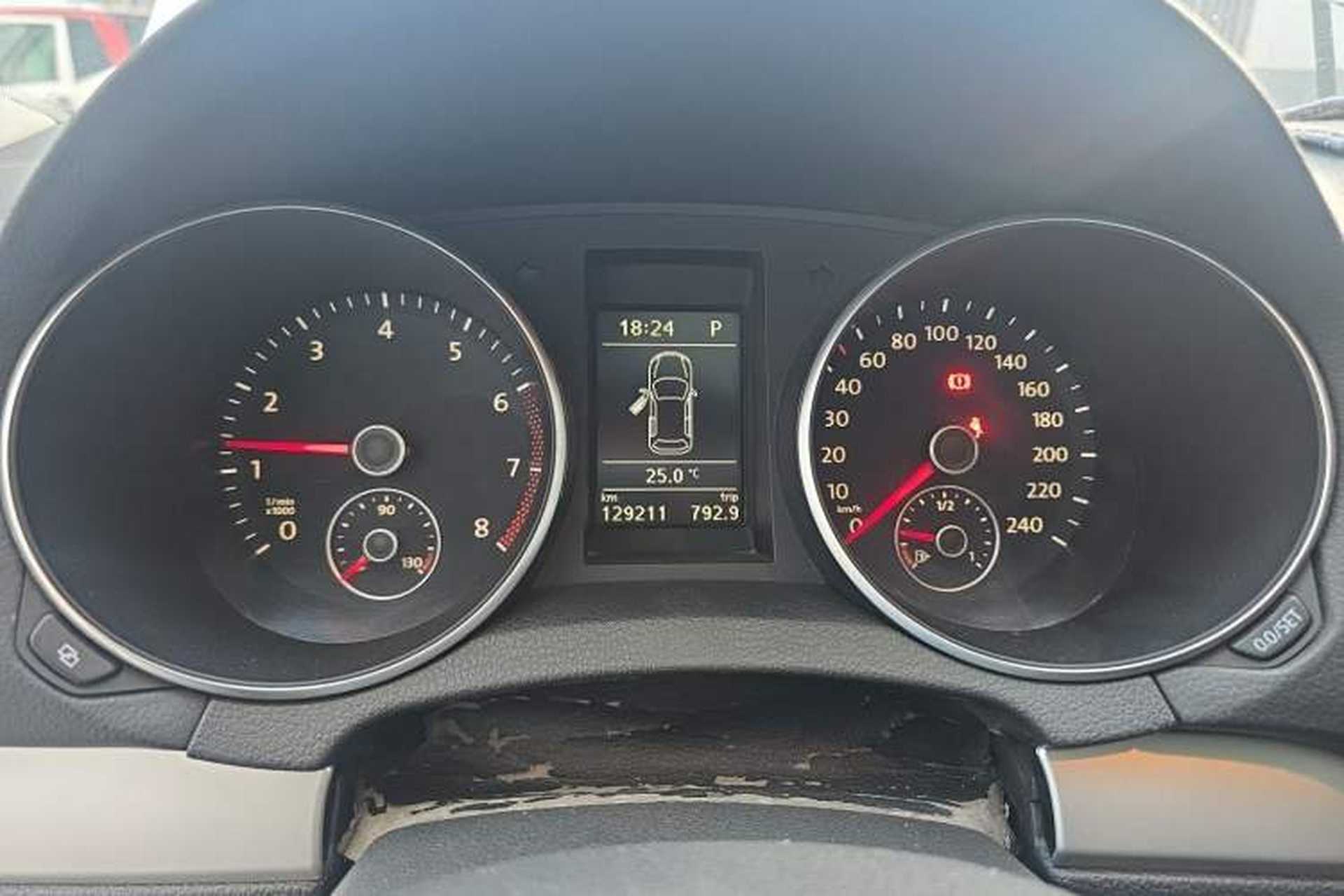 Used Volkswagen Golf 2011 1.4 TSI Automatic Luxury Edition Instrument Cluster