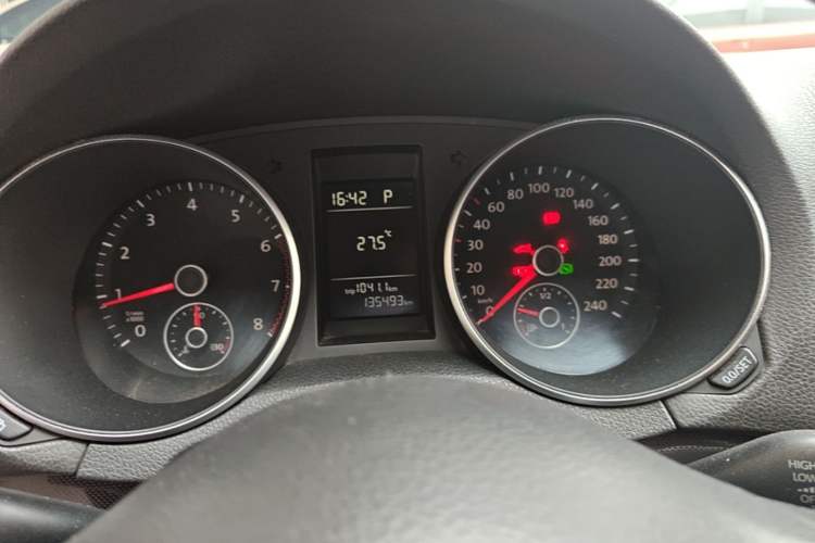 Used Volkswagen Golf 2011 1.6L Automatic Comfort Model Instrument Cluster