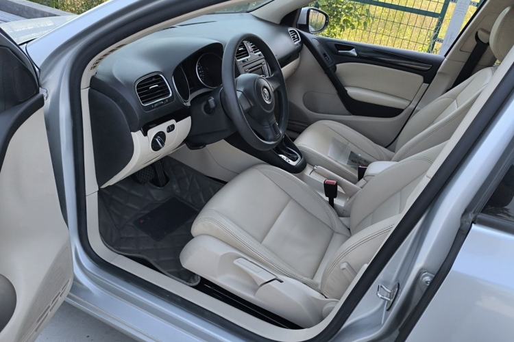 Used Volkswagen Golf 2011 1.4 TSI Automatic Comfort Model Left Front Seat