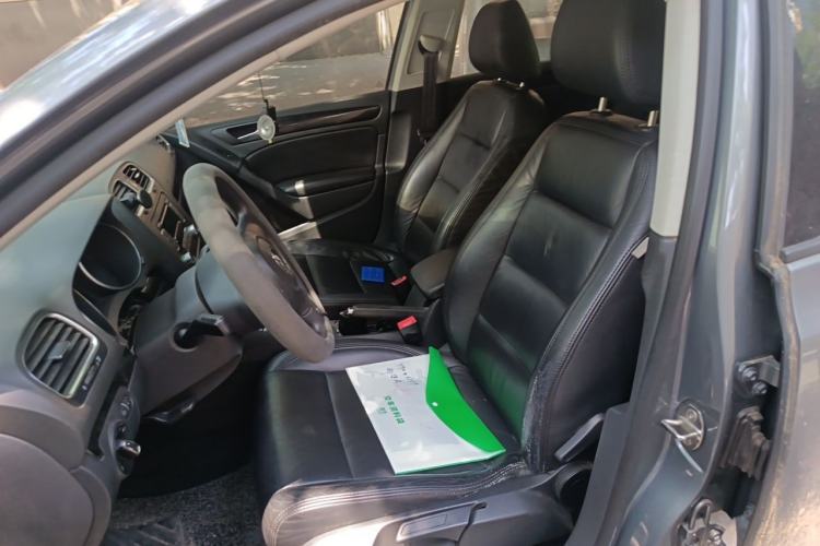 Used Volkswagen Golf 2011 1.4 TSI Automatic Comfort Model Left Front Seat