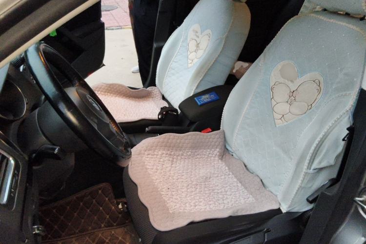 Used Volkswagen Golf 2011 1.6L Automatic Comfort Model Left Front Seat