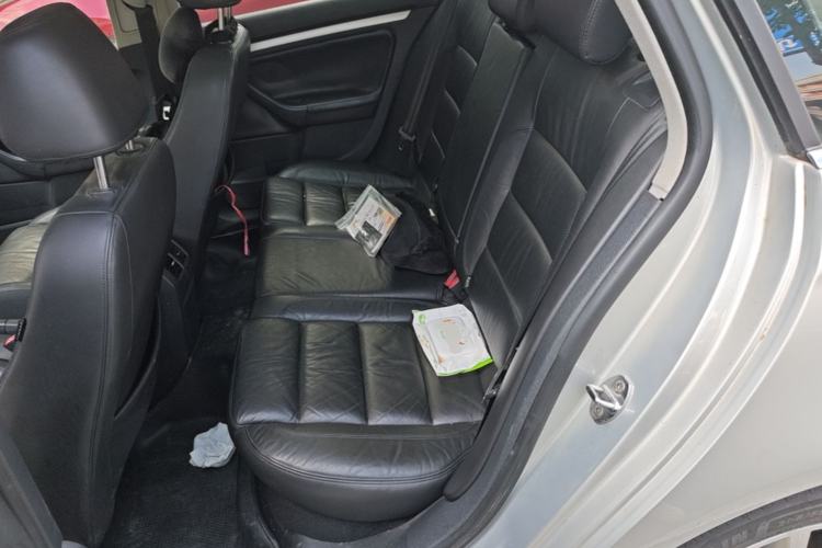 Used Volkswagen Golf 2011 1.4 TSI Luxury Touring Edition Left Rear Seat