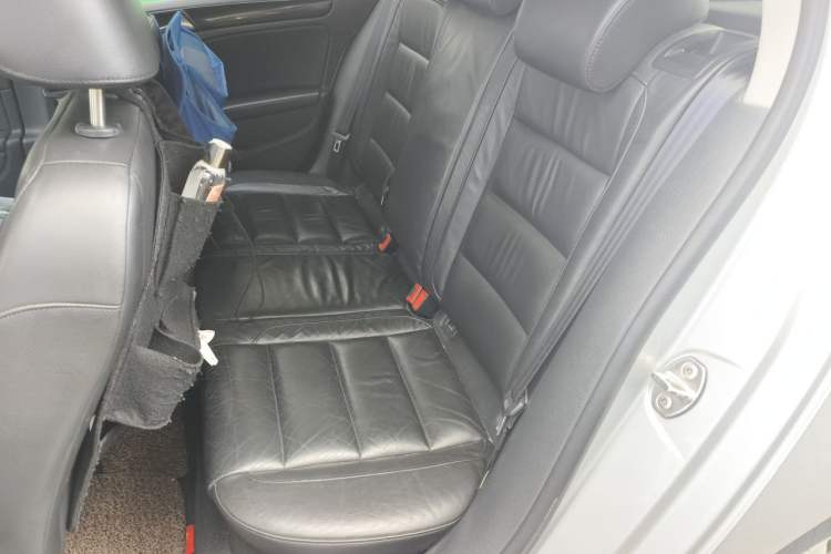 Used Volkswagen Golf 2011 1.4 TSI Automatic Comfort Model Left Rear Seat
