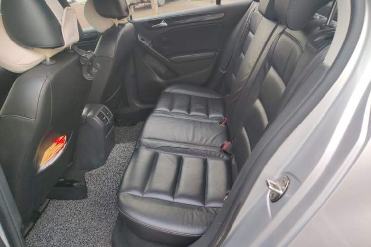 Used Volkswagen Golf 2011 1.4 TSI Automatic Comfort Model Left Rear Seat