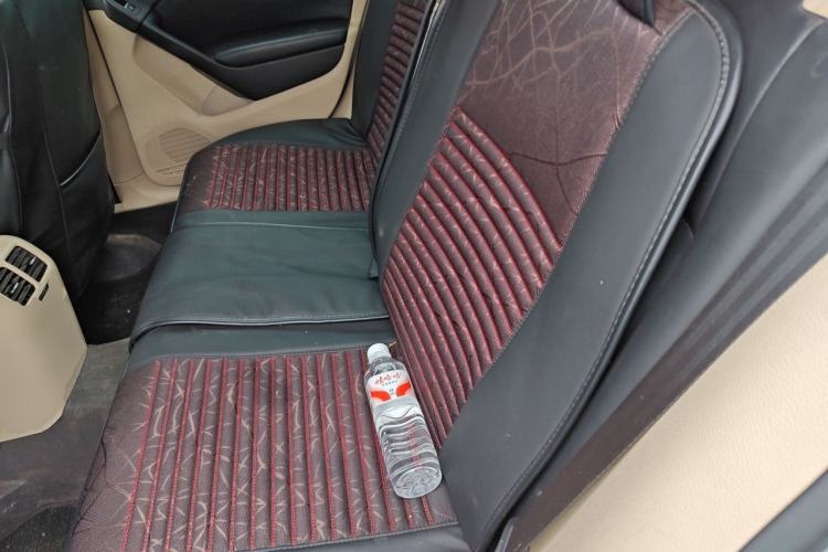 Used Volkswagen Golf 2011 1.4 TSI Automatic Comfort Model Left Rear Seat