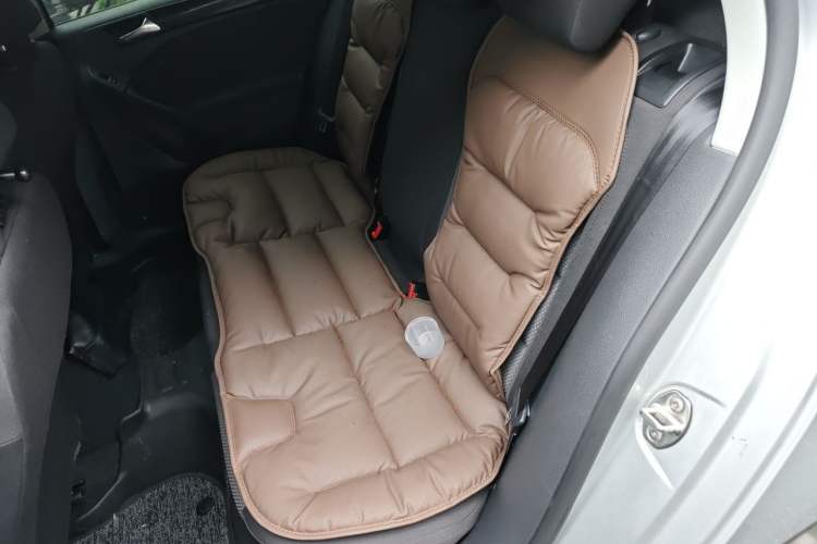Used Volkswagen Golf 2011 1.4 TSI Automatic Comfort Model Left Rear Seat