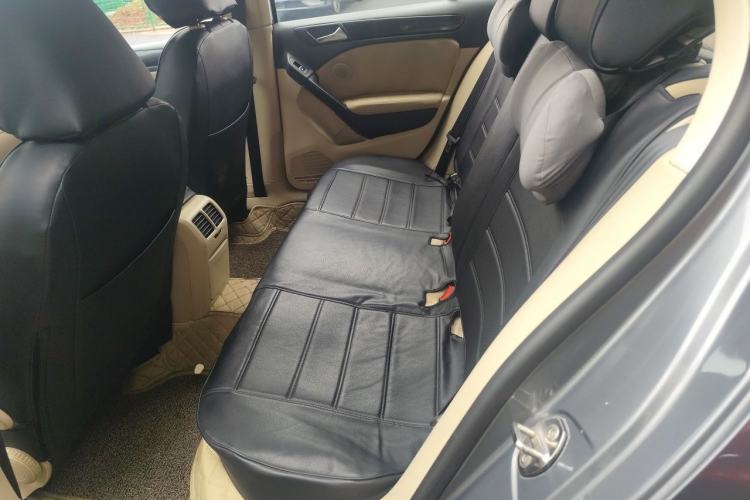 Used Volkswagen Golf 2011 1.6L Automatic Comfort Model Left Rear Seat