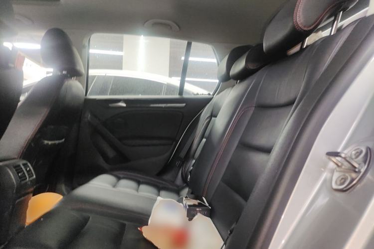 Used Volkswagen Golf 2011 1.4 TSI Automatic Comfort Model Left Rear Seat
