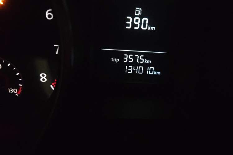 Used Volkswagen Golf 2011 1.6L Automatic Comfort Model Odometer Close Up