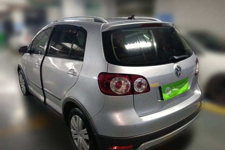 Used Volkswagen Golf 2011 1.4TSI Cross Golf Rear Left 45 Deg