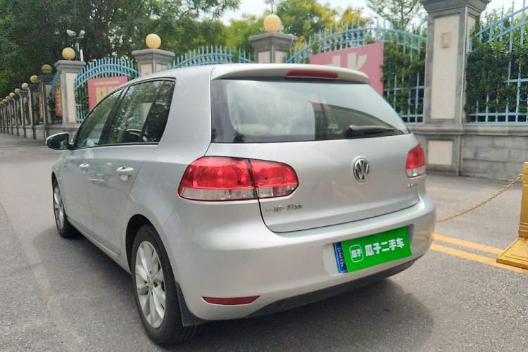 Used Volkswagen Golf 2011 1.6L Automatic Comfort Model Rear Left 45 Deg