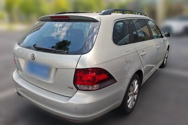 Used Volkswagen Golf 2011 1.4 TSI Luxury Touring Edition Rear Right 45 Deg