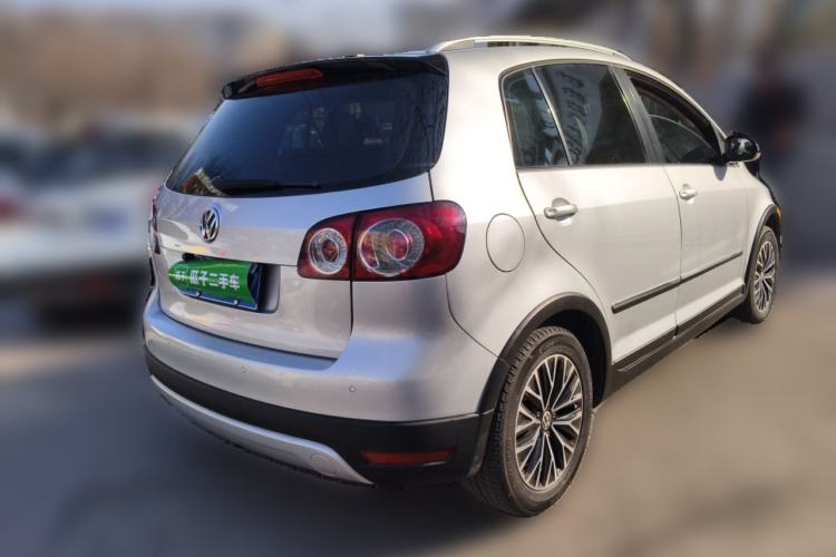 Used Volkswagen Golf 2011 1.4TSI Cross Golf Rear Right 45 Deg
