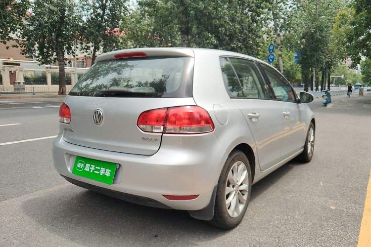 Used Volkswagen Golf 2011 1.6L Automatic Comfort Model Rear Right 45 Deg