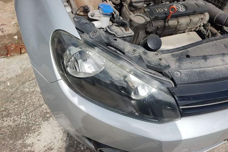 Used Volkswagen Golf 2011 1.6 Manual Comfort Model Right Front Headlight