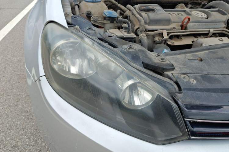 Used Volkswagen Golf 2011 1.4 TSI Automatic Comfort Model Right Front Headlight