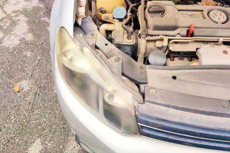 Used Volkswagen Golf 2011 1.4 TSI Manual Comfort Edition Right Front Headlight