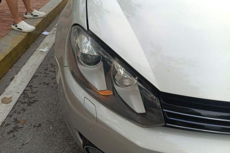 Used Volkswagen Golf 2011 1.4 TSI Luxury Touring Edition Right Front Headlight