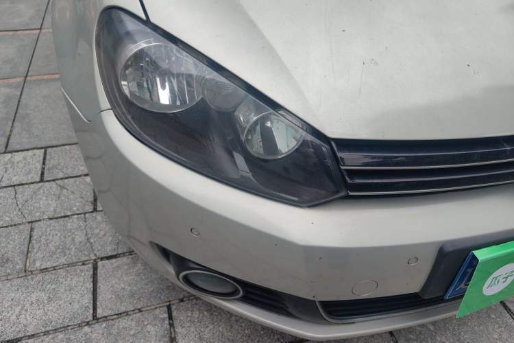 Used Volkswagen Golf 2011 1.4 TSI Comfort Travel Edition Right Front Headlight