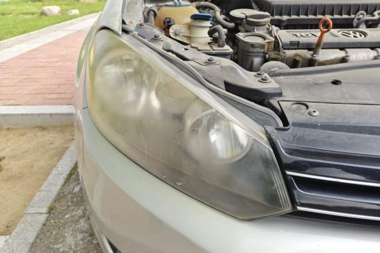 Used Volkswagen Golf 2011 1.6 Manual Comfort Model Right Front Headlight