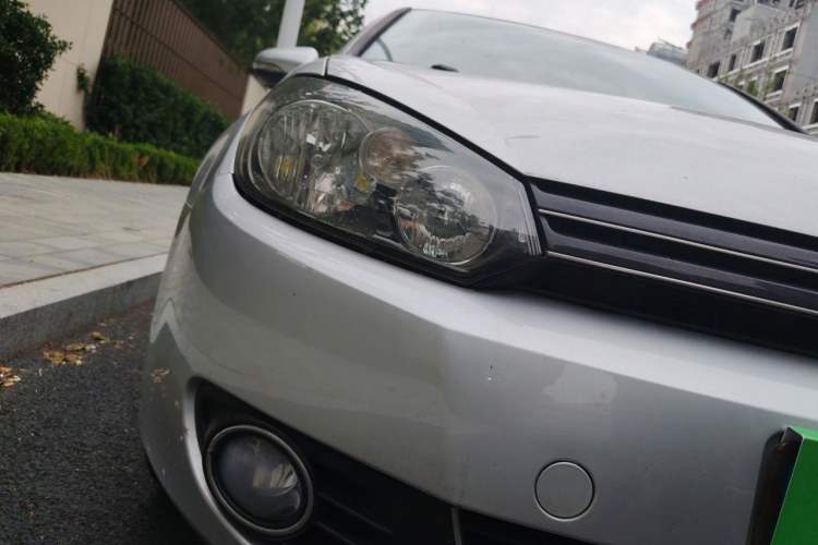 Used Volkswagen Golf 2011 1.4 TSI Automatic Comfort Model Right Front Headlight