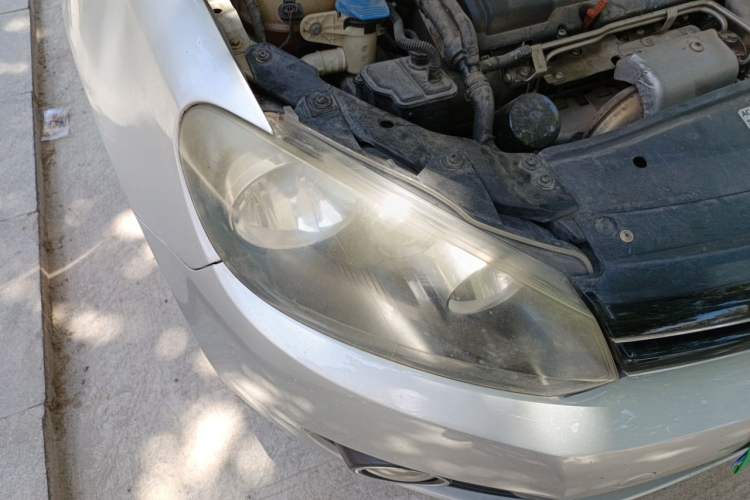Used Volkswagen Golf 2011 1.4 TSI Automatic Comfort Model Right Front Headlight