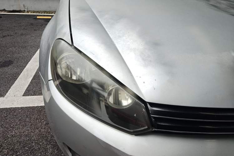 Used Volkswagen Golf 2011 1.6L Automatic Comfort Model Right Front Headlight