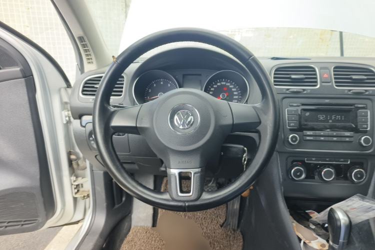Used Volkswagen Golf 2011 1.4 TSI Automatic Comfort Model Steering Wheel