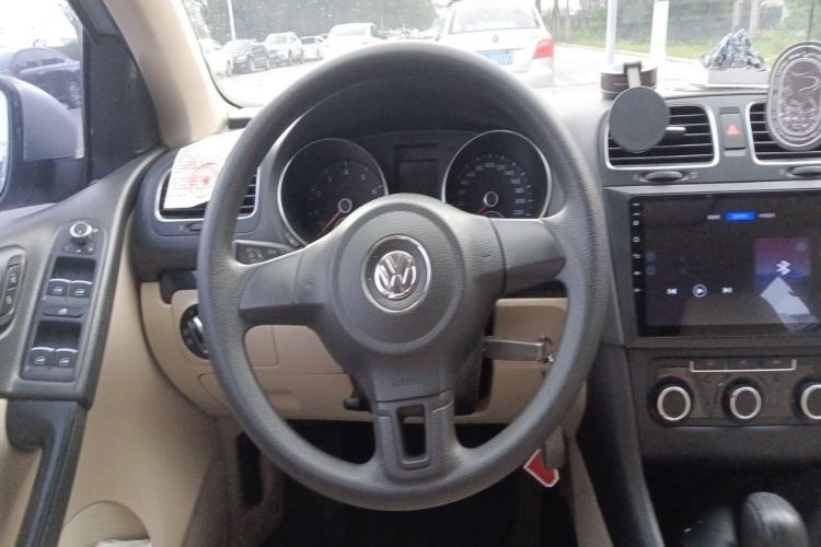 Used Volkswagen Golf 2011 1.6L Automatic Comfort Model Steering Wheel