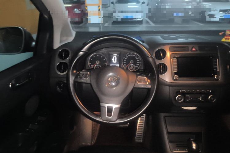Used Volkswagen Golf 2011 1.4TSI Cross Golf Steering Wheel
