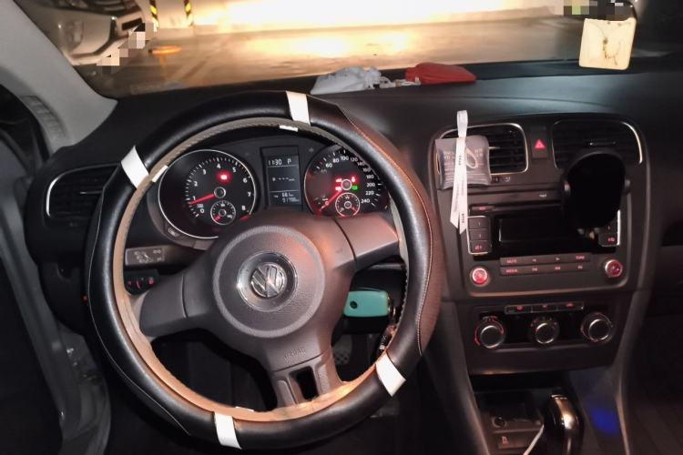 Used Volkswagen Golf 2011 1.4 TSI Automatic Comfort Model Steering Wheel
