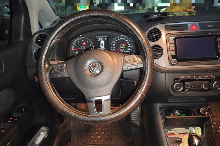 Used Volkswagen Golf 2011 1.4TSI Cross Golf Steering Wheel