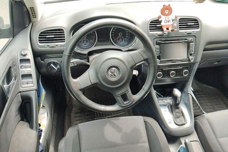 Used Volkswagen Golf 2011 1.6L Automatic Comfort Model Steering Wheel
