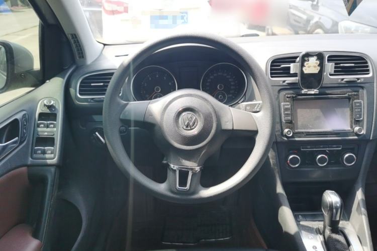 Used Volkswagen Golf 2011 1.6L Automatic Comfort Model Steering Wheel