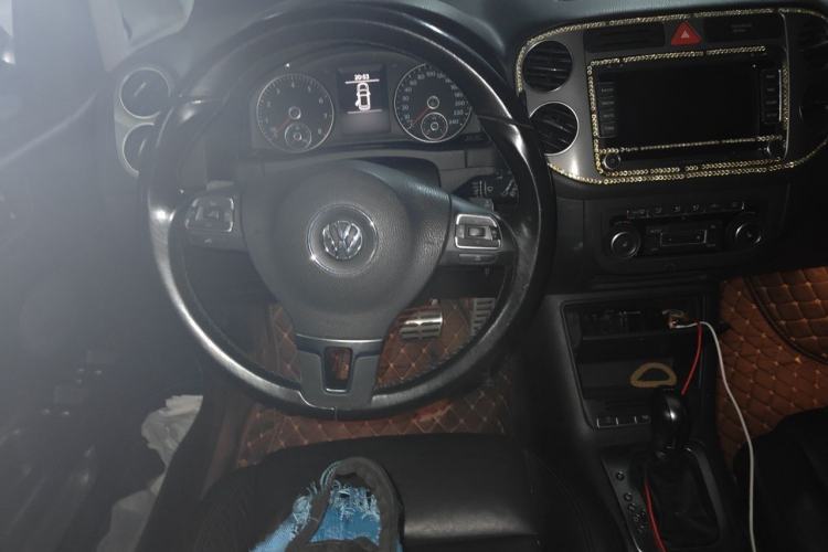 Used Volkswagen Golf 2011 1.4TSI Cross Golf Steering Wheel