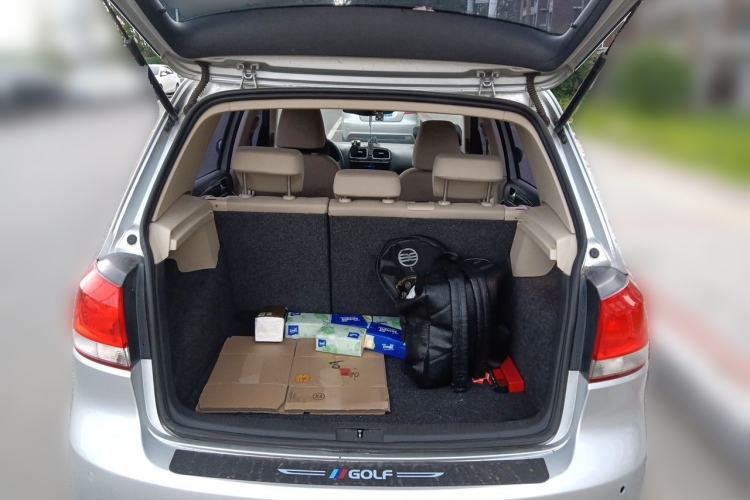 Used Volkswagen Golf 2011 1.6L Automatic Comfort Model Trunk