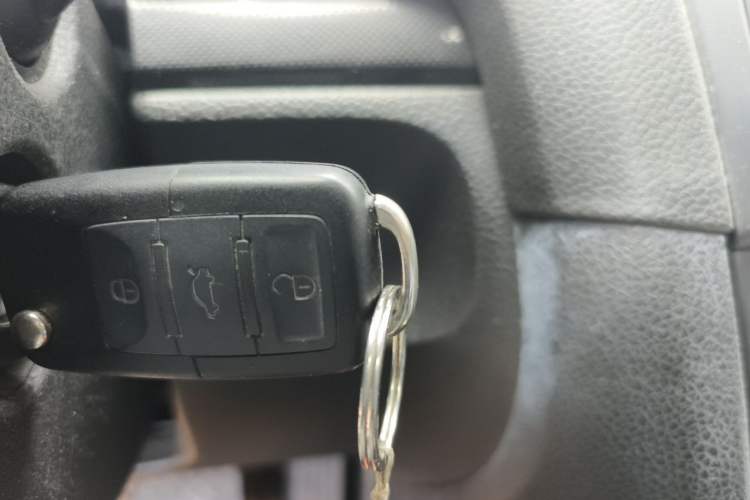 Used Volkswagen Golf 2011 1.4 TSI Automatic Comfort Model Vehicle Key