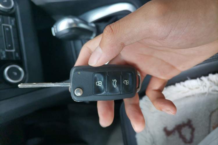 Used Volkswagen Golf 2011 1.4 TSI Automatic Luxury Edition Vehicle Key