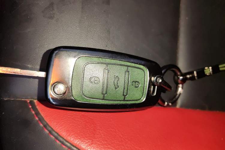 Used Volkswagen Golf 2011 1.6 Manual Comfort Model Vehicle Key